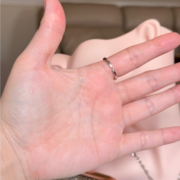 S925 Silver Statement Ring - Picture 4 of 11